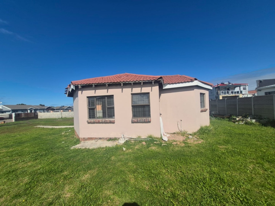 2 Bedroom Property for Sale in Fairview Eastern Cape